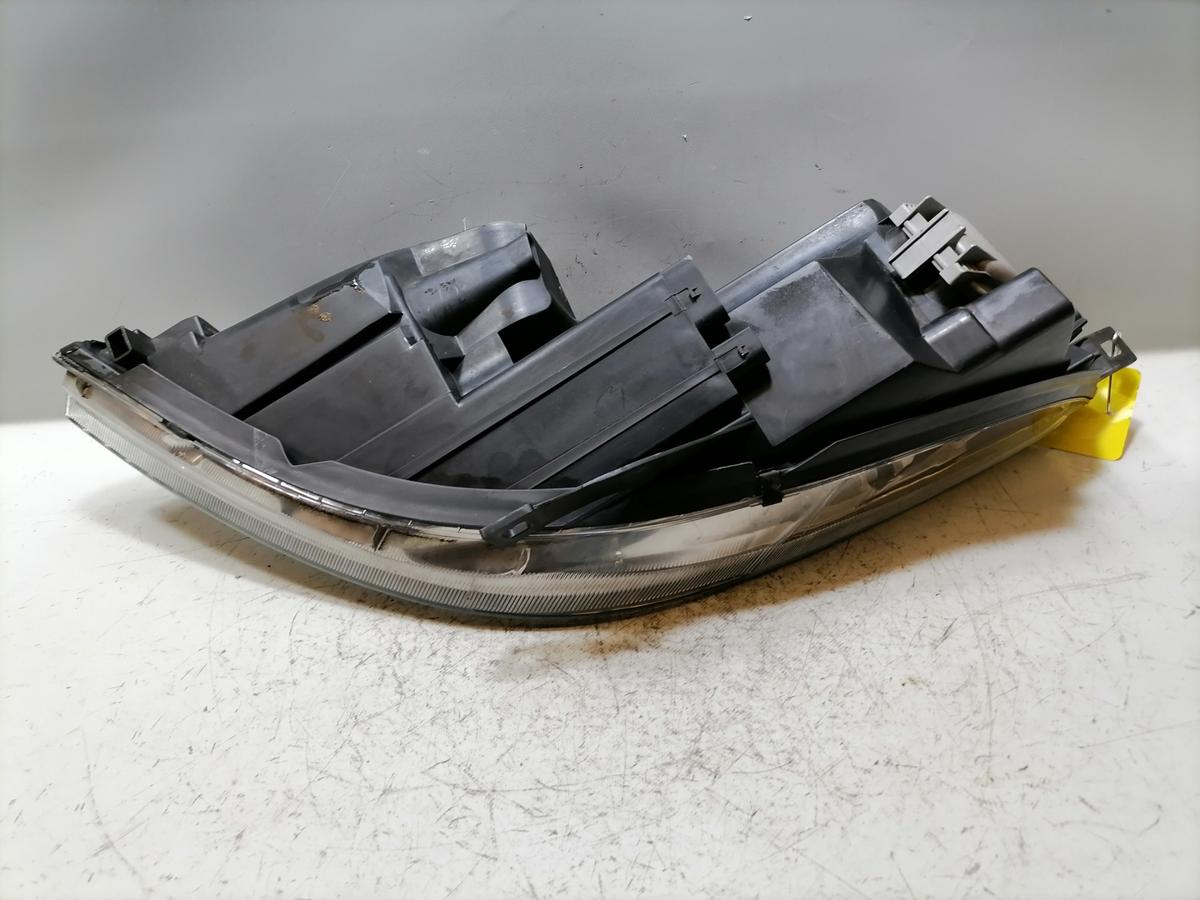 Mitsubishi Colt Z30 original Scheinwerfer vorn rechts Halogen Bj.2006
